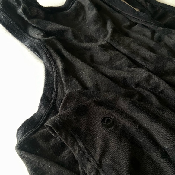 Lululemon Black Tie Dye Tank Athletic Top Size 4 - Picture 3 of 6
